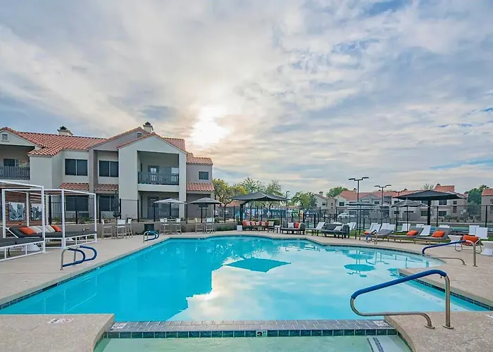 Next To Tpc Quiet Executive Oasis Fast Wi-fi